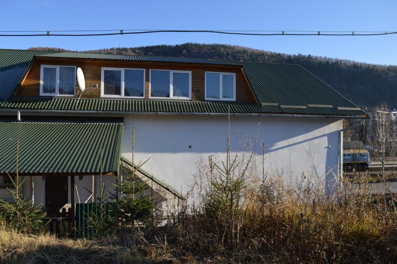 Guest House Mansarda Jaremče Exteriér fotografie